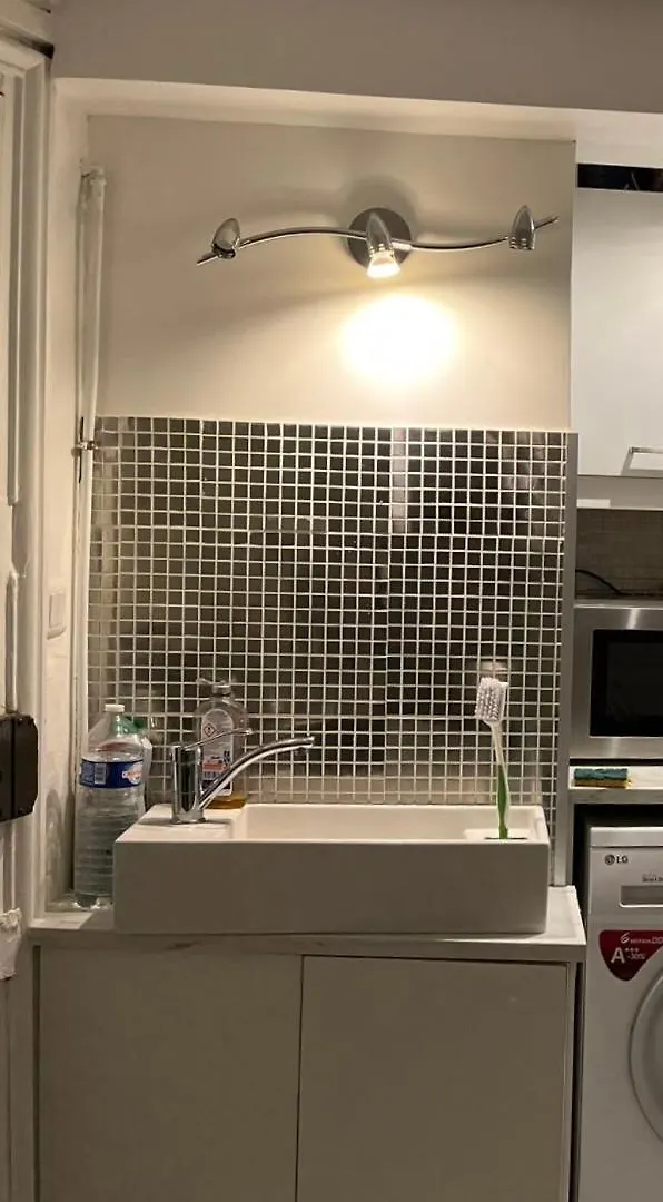 Apartment Studio A 2 Minutes De Lafayette Paris